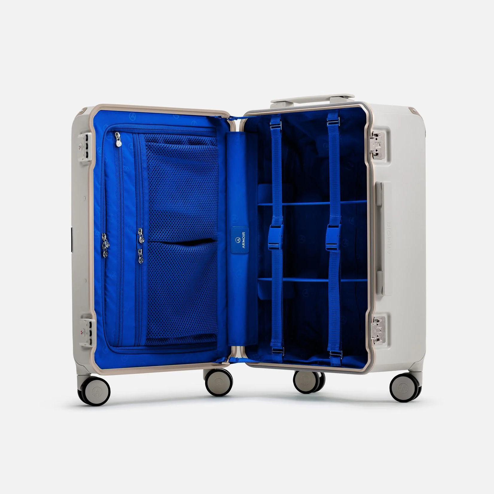 Thumbnail of Armoir   Organized   Travel